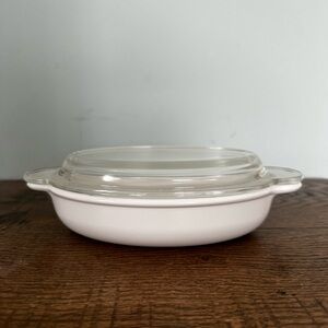 Vintage Corning Ware Oval Casserole w/ Pyrex Glass Lid | F-15-B / P-14